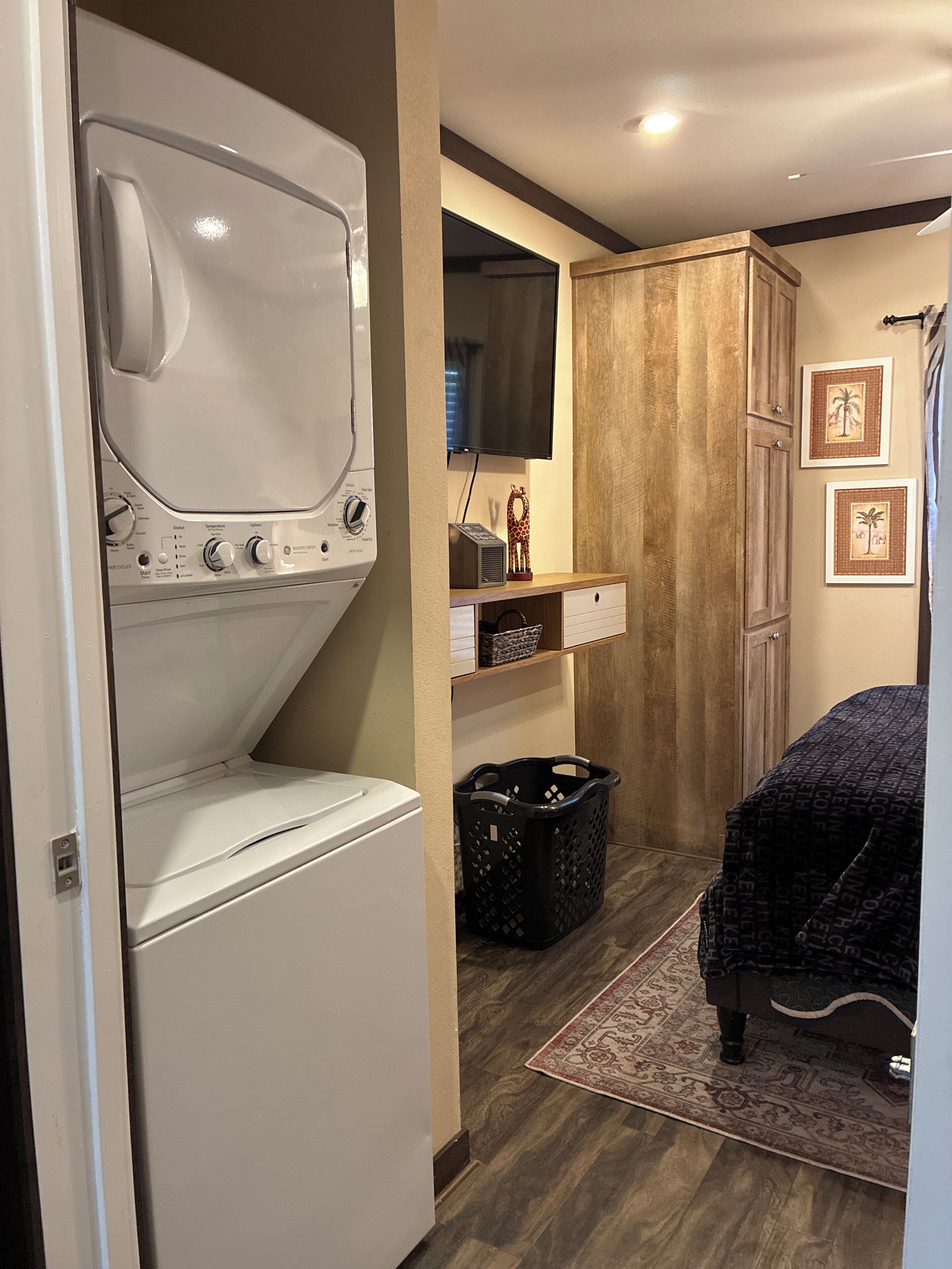 1 slaapkamer, een strijkplank/strijkijzer, gratis wifi, beddengoed