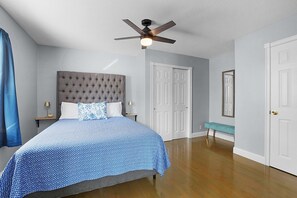 2 makuuhuonetta, silitysrauta/-lauta, Wi-Fi, vuodevaatteet