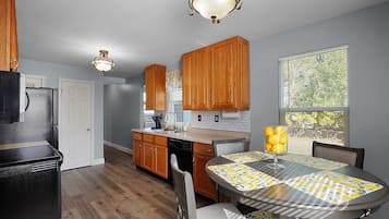 Microwave, oven, stovetop, dishwasher