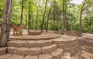 Terrace/patio - Table Rock Lake Cabin - The Cedars #1 with Lake Access, Hot Tub, Outdoor Pool (Shell Knob)