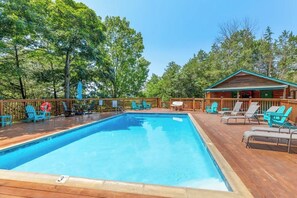 Pool - Table Rock Lake Cabin - The Cedars #1 with Lake Access, Hot Tub, Outdoor Pool (Shell Knob)