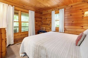 2 عدّة غرف نوم وملاءات أسرّة