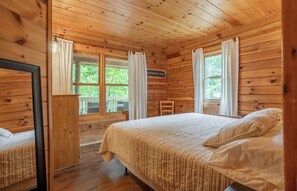2 bedrooms, bed sheets - Table Rock Lake Cabin - Sassafras #14 with Lake Access, Hot Tub, Outdoor Pool (Shell Knob)