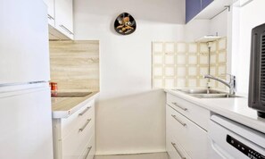 洗碗機、鍋具/餐盤/廚房用品