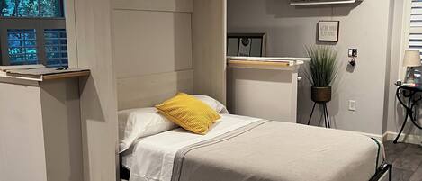 1 habitación, wifi y ropa de cama