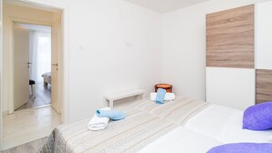Apartment - Apartment Cvjetkovic - Two Bedroom Apartment With Terrace and Sea View (Dubrovnik)