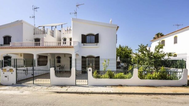 Unclassified image, 1 of 3, button - Houses & Villas for 10 People (Castro Marim)
