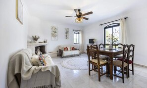Living area - Houses & Villas for 10 People (Castro Marim)