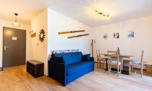 Apartment by Lake Genos With Terrace View