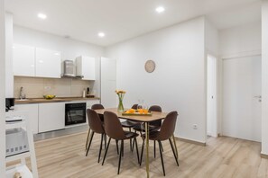 Apartment | Dining - 2 Bedroom Apartment With Balcony (Solin)