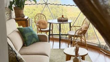 Solievu dôme, vue mer | Living area