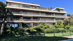 Exterior - Apartments for 4 People (Cannes)