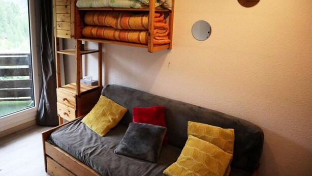 Unclassified image, 1 of 3, button - Apartment in 1650 Resort Near Ski Lifts (Les Orres)