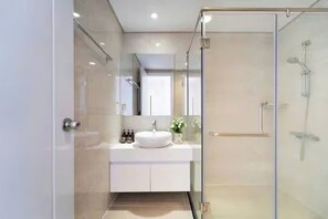 Family Suite, 3 Bedrooms, Club Lounge Access, City View | Bathroom | Separate tub and shower, jetted tub, hydromassage showerhead - Bluesky Masteri Thao Dien Residence (An Khanh)