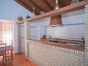 Comfort Chalet, Patio, Garden View | Private kitchen - Alquiler de chalet en el Palmar (Vejer de la Frontera)