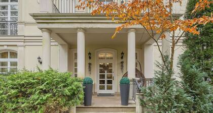 Chylicka 61 | Konstancin Jeziorna | Luxury Villa | SPA | Jacuzzi | Sauna | Home cinema | Mini Gym | Parking