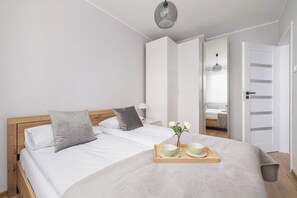 1 bedroom, iron/ironing board, travel crib, WiFi