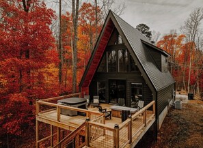 Terrace/patio - NEW A-Frame - Mountain Views + Hot Tub+EV Charger (Sevierville)