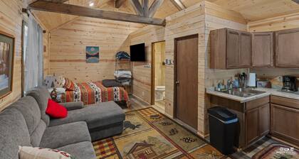The Uinta - Studio Cabin