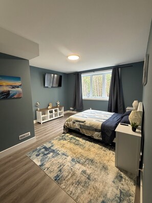 5 عدّة غرف نوم وواي فاي مجانًا وملاءات أسرّة