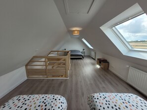 4 dormitorios, tabla de planchar con plancha, wifi gratis