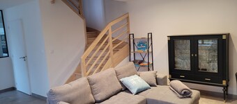 Family home close to beaches with jacuzzi