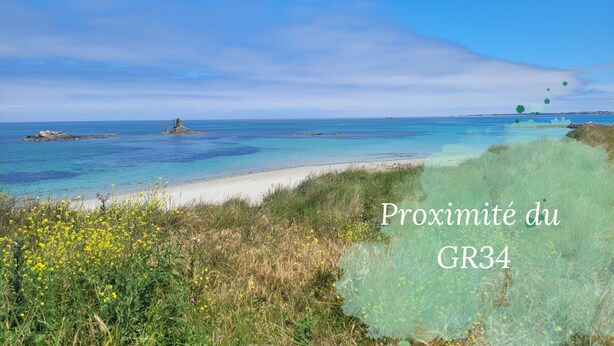 På stranden og solsenger