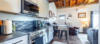 The Cozy Stumble Inn – Walk to Everything in Davis