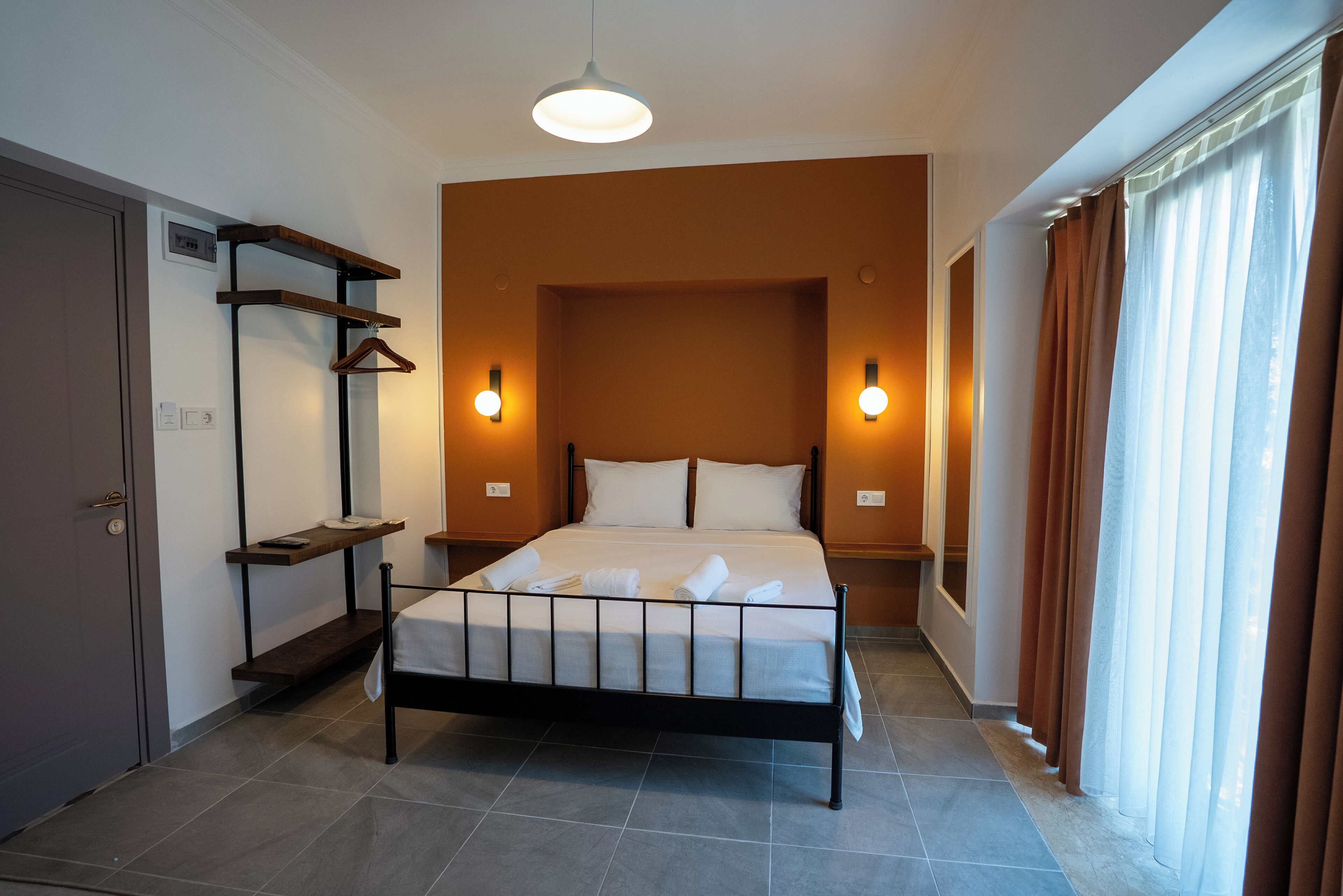 Deluxe Room | Free WiFi