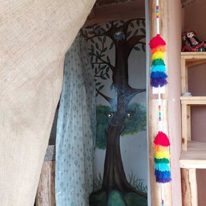 Basic Twin Room, Lagoon View | Bathroom | Shower, towels, soap, shampoo - Pachamama Hampina Wasi Centro Ancestral - All Inclusive (Maras)