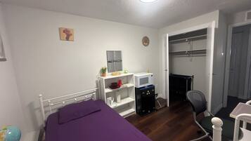 Iron/ironing board, WiFi