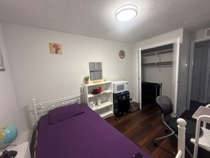 Iron/ironing board, WiFi