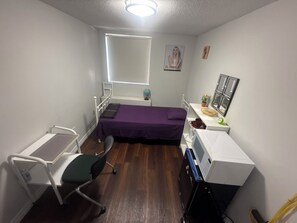 Iron/ironing board, WiFi