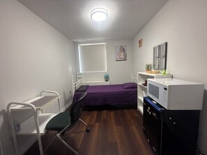 Iron/ironing board, WiFi