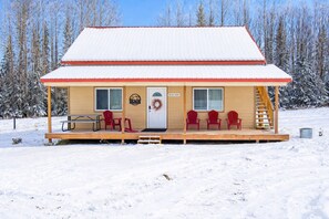 Exterior - Kenai Peninsula Base Camp (Soldotna)