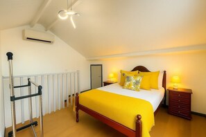 1 bedroom, iron/ironing board, travel cot, WiFi - Casa Joao Batista em Machico (Machico)