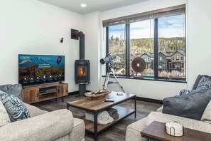 Interior - Grand Views | Hot Tub | Games (Winter Park)