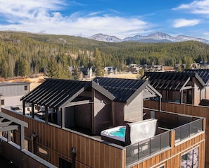 Outdoor spa tub - Grand Views | Hot Tub | Games (Winter Park)