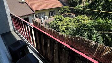 Comfort Condo, Balcony, City View | Balcony