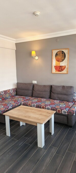 Comfort Condo, Balcony, City View | Ruang tamu | TV skrin rata 