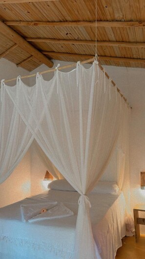 Comfort Room | Free WiFi