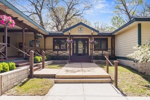 Exterior - Lake Shore Living - lakefront, pool, sleeps 16 (New Buffalo)