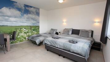 3 chambres, fer et planche à repasser, Wi-Fi gratuit, draps fournis