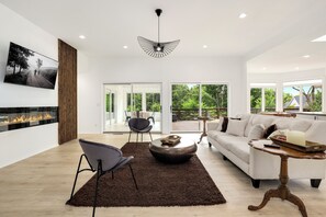 تلفزيون ذكي، كُتُب