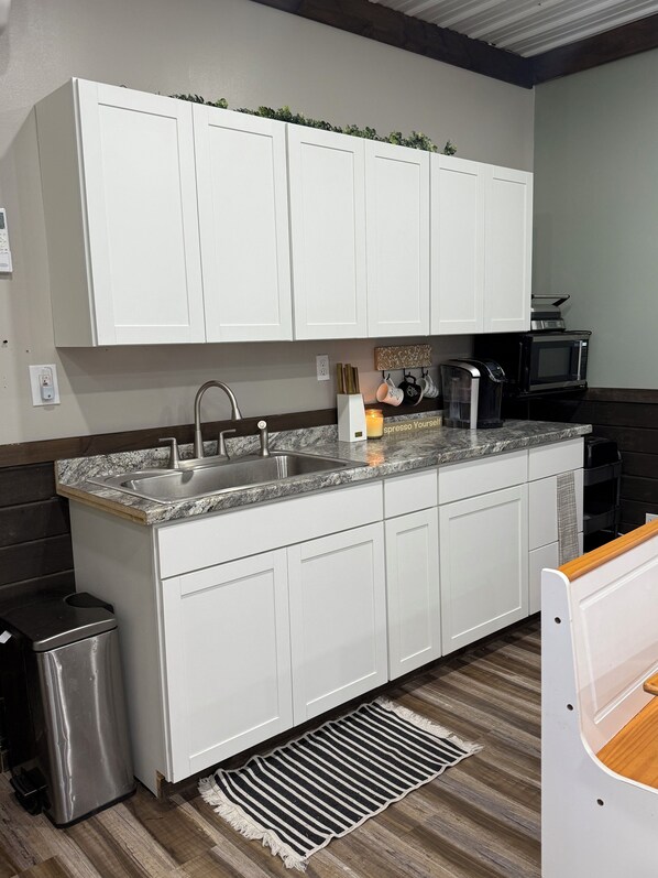 電子レンジ、オーブン、コンロ