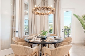 Dining - Escape to Driftwood Villa – Your Luxury Waterfront Sanctuary in Bonita Shores (Bonita Springs)