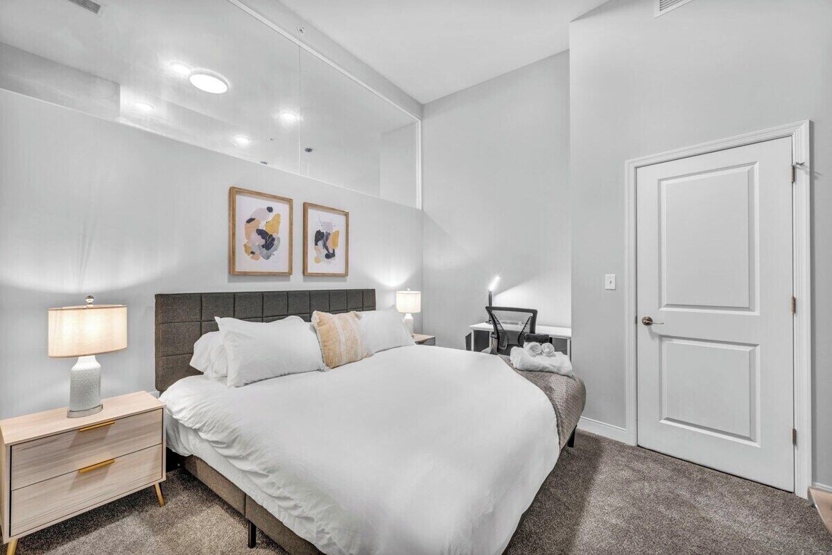 2 Schlafzimmer, Schreibtisch, Bügeleisen/Bügelbrett, WLAN