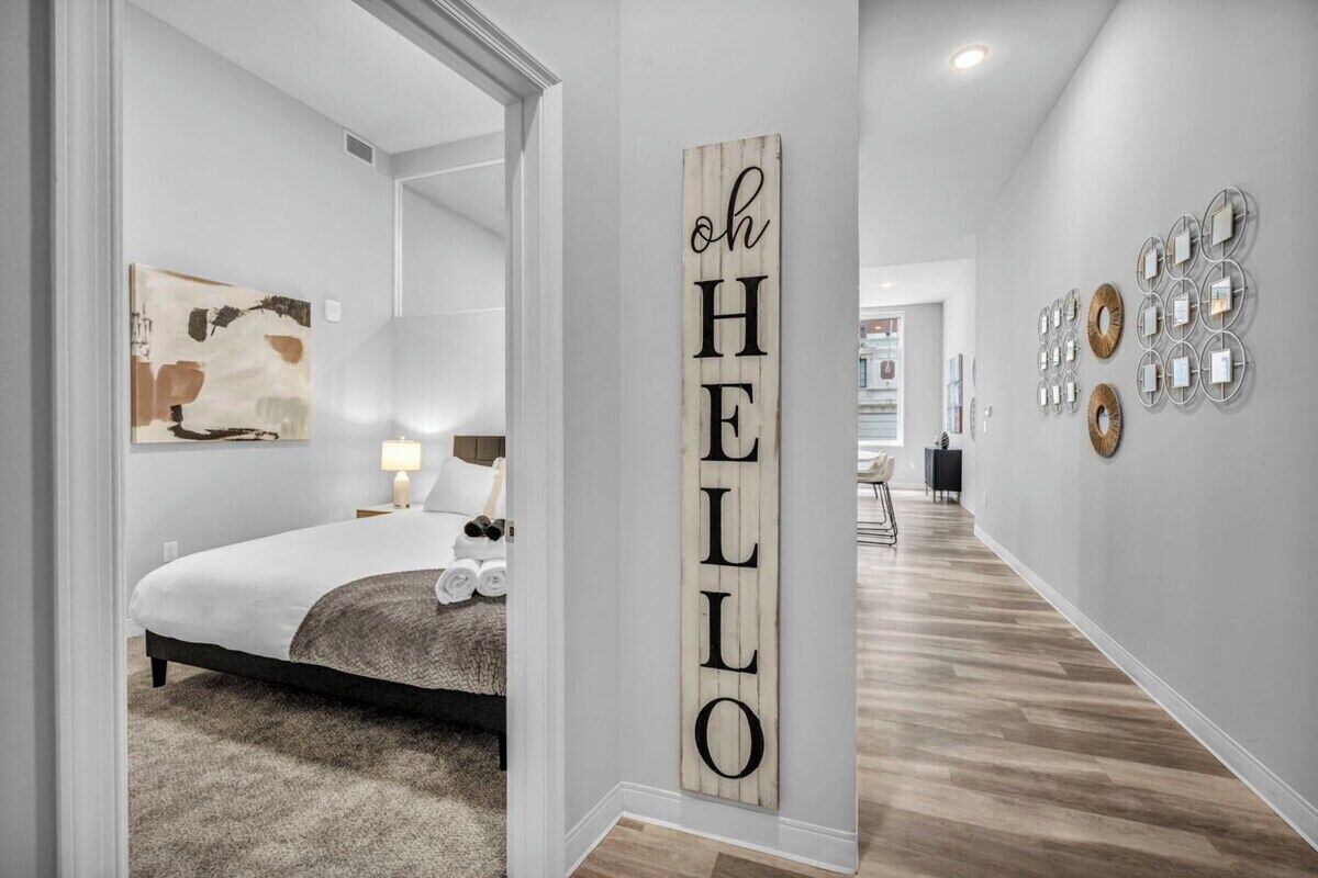 2 slaapkamers, een bureau, een strijkplank/strijkijzer, wifi