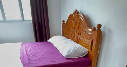 Meadow View House
4 spacious rooms, 3 en suite bathrooms and 1 communal bathroom