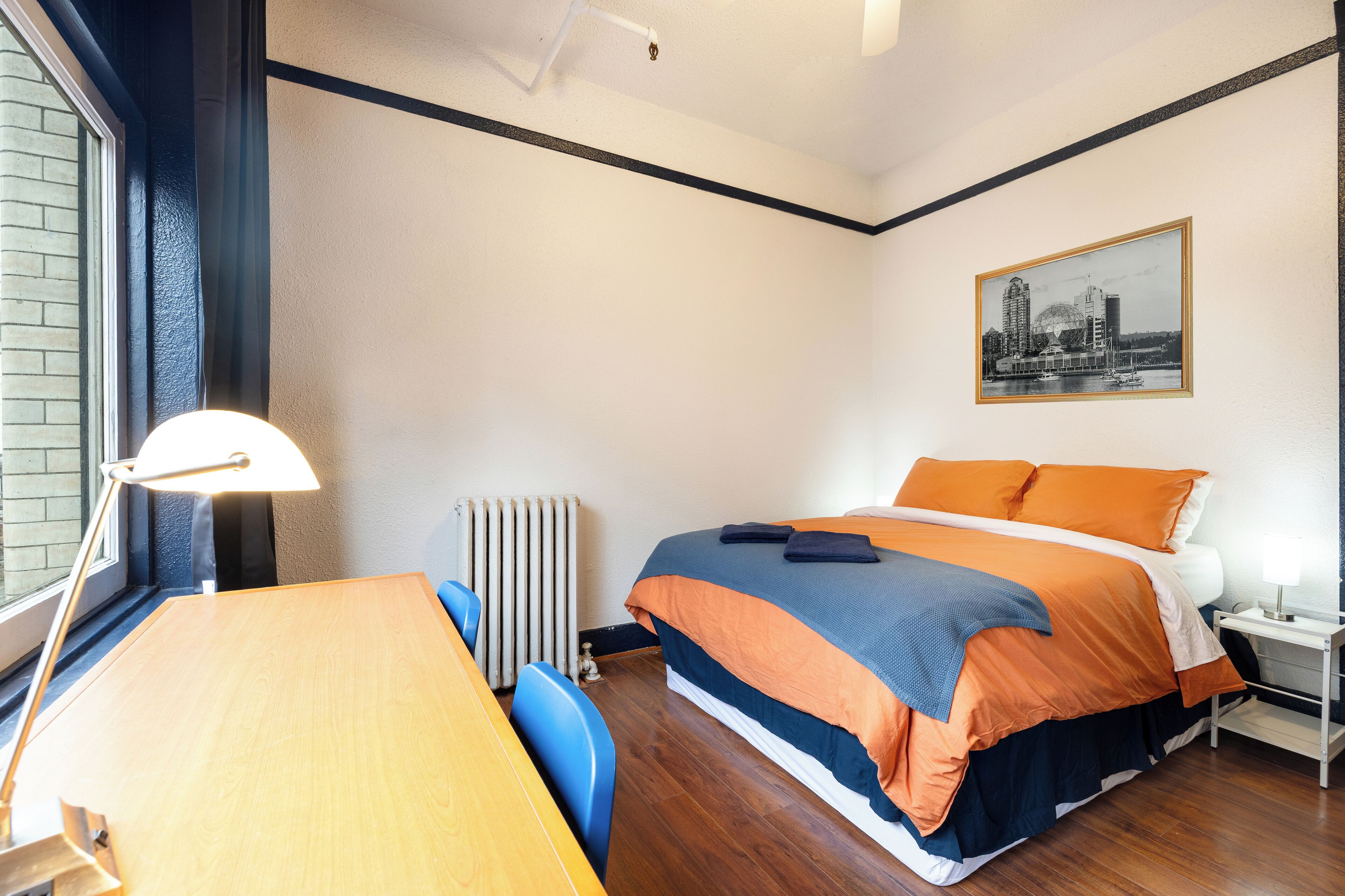 Habitación Confort doble, 1 cama de matrimonio, vistas a la ciudad | Escritorio y wifi gratis